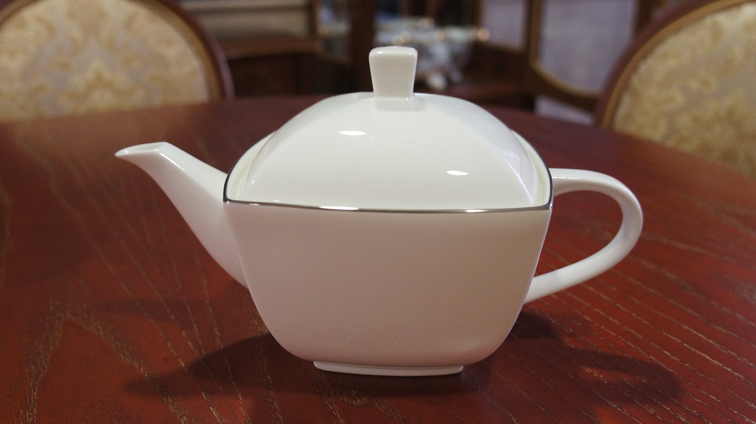Чайник заварочный Couture Platinum Tea